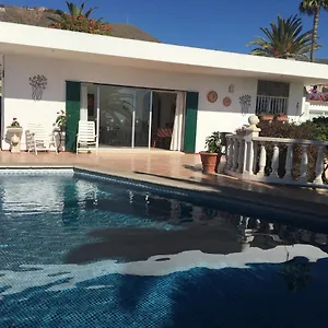 https://detached-villa-private-pool-only-10-minutes-to-beaches.in-canary-islands.com